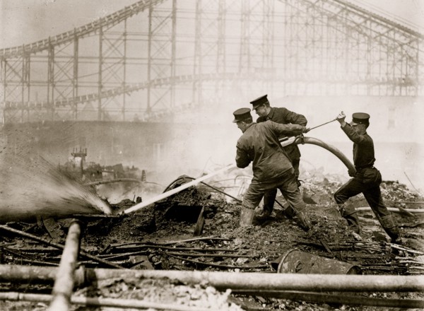 Dreamland fire, Coney Island, New York 1911
