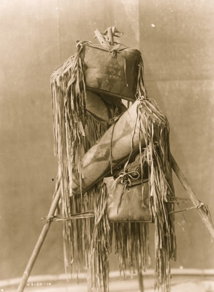Medicine bags 1910