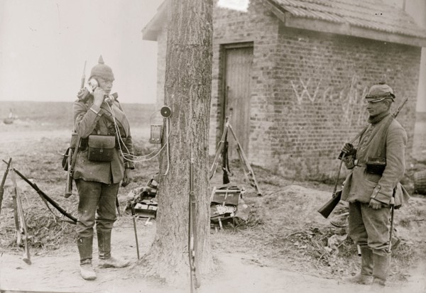 German field telephone
