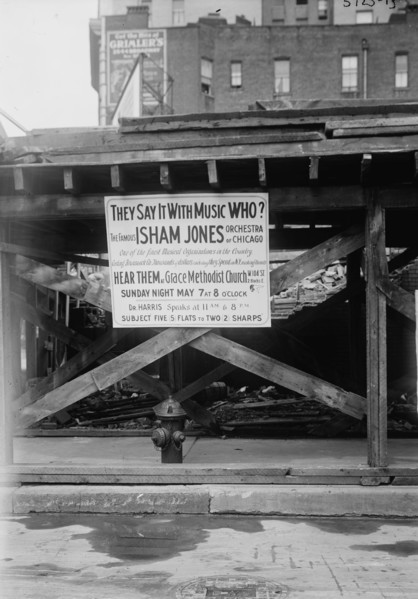 Isham Jones says it with Music at the Grace Methodist Church