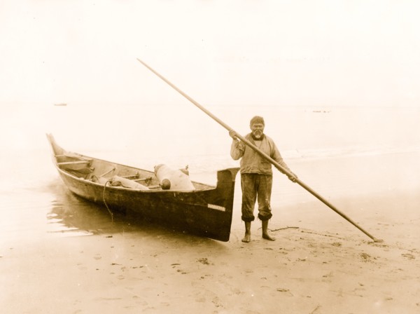 Light House Joe, an old Makah Indian by boat,  1911