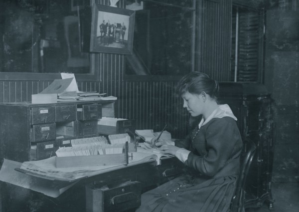 Malvinas Amundsen, 15 years old. Office girl in Eastern Talking Machine Co., 177 Tremont Street.  1917