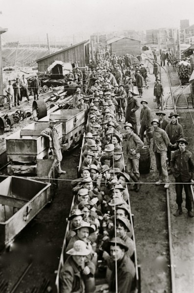 Going to work 1909