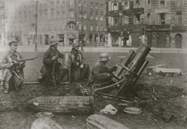 Mine-thrower, Alexanderplatz, Berlin