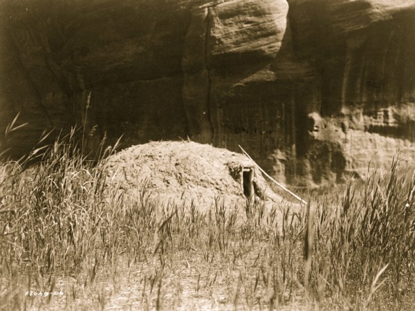 Navaho Hogan in Cañon del Muerta 1906