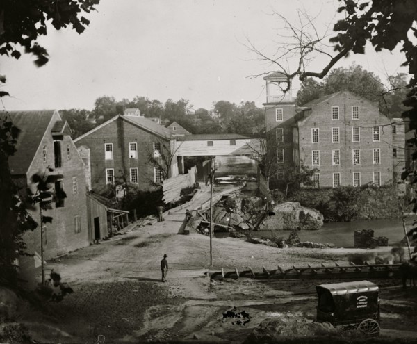 Petersburg, Va. Mills; photographic wagon of Engineer Dept. in foreground 1865