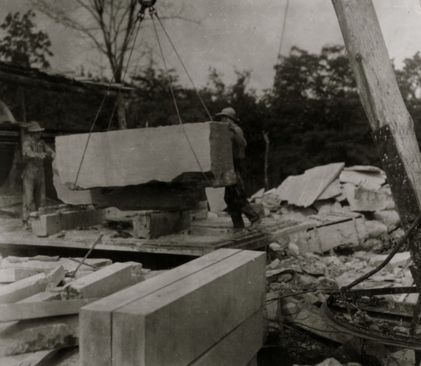 Quarry scenes. No children were employed 1916