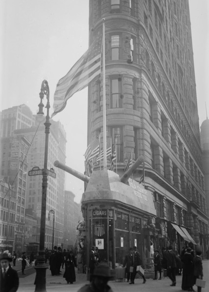 Recruiting Station on First Floor of New York's Flat Iron Building 1918