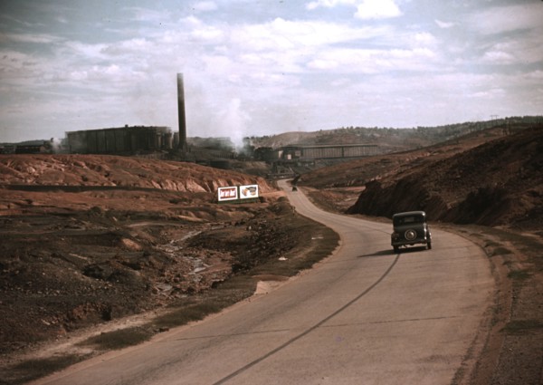 Copper mining and sulfuric acid plant, Copperhill], Tenn. 1939