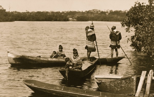 Indians canoeing on Miami River 1904