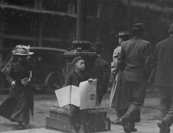 Small Newsie down-town, Saturday P.M. May 7th, 1910 1910