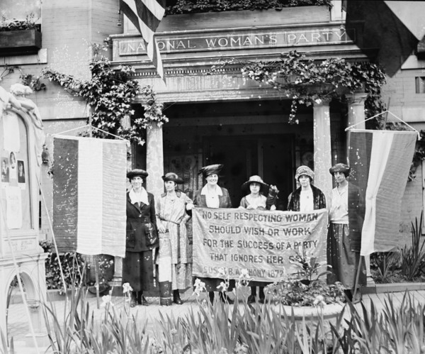 Suffragettes displeased over Women's Party Platform