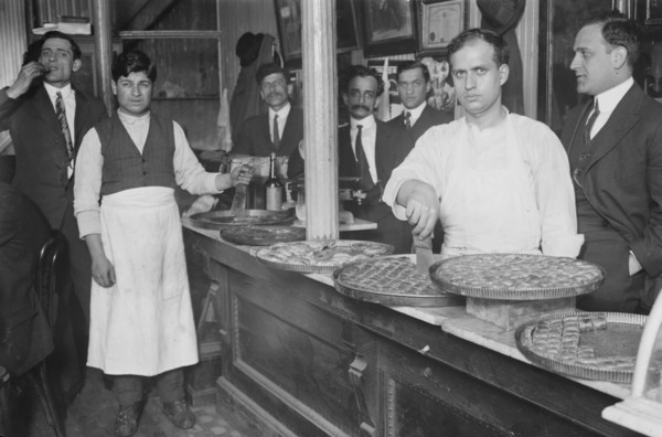 Syrian Restaurant Services its Pastries