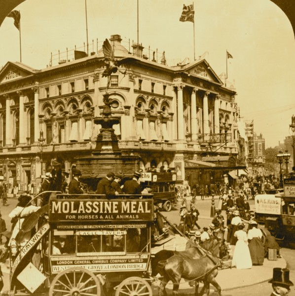 London's Piccadilly Circus 1909