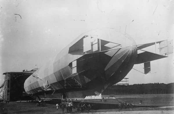 Zeppelin airship for passengers