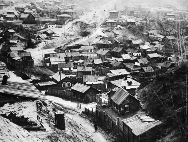 The town of novo-nikolayevsk which grew into the present industrial city of novosibirsk, siberia, russia, late 1800s or early 1900s.