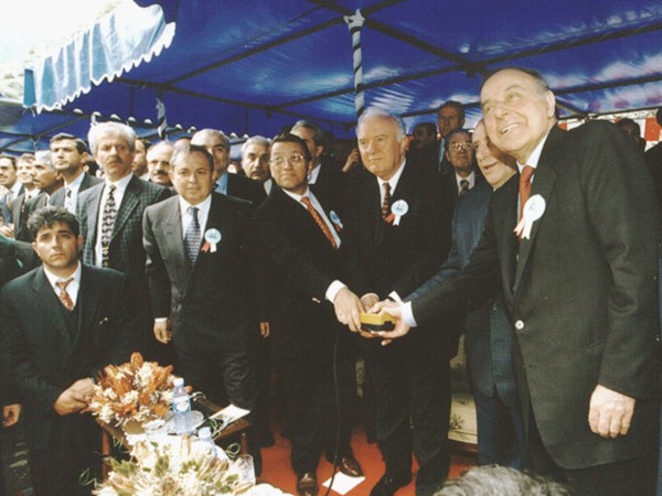 The presidents of turkey, azerbaijan and georgia made a joint statement on results of their sunday meeting in trabzon, the turkish black sea town, on april 26, 1998