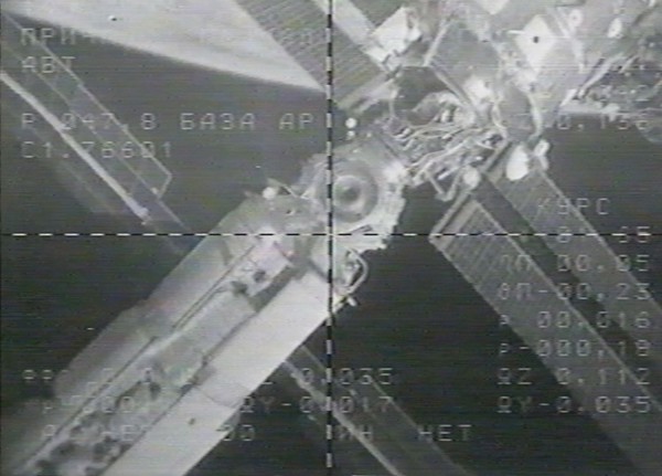 Moscow, russia, april 30, 2001, a moment of docking of the russian spaceship soyuz tm with the international space station on monday, the spaceship delivered to the orbital complex three cosmonauts, c...