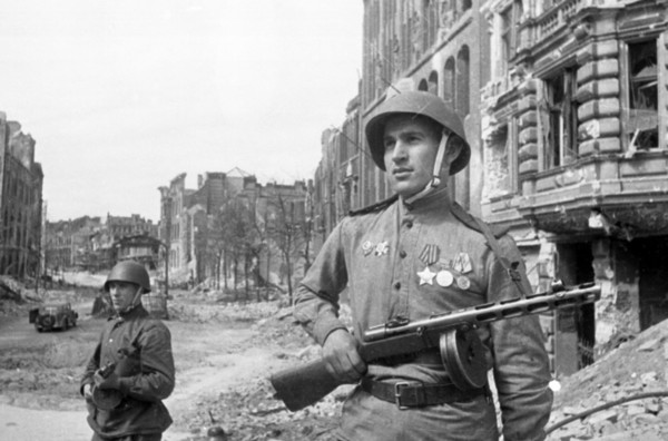 Berlin, germany, world war 2, 1945.