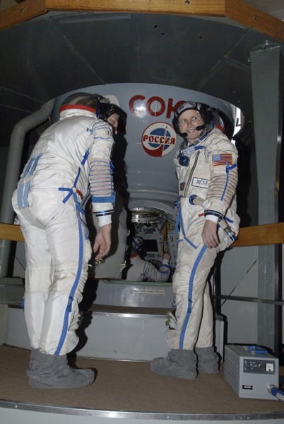 Moscow region, russia, march 20, 2007, flight engineer and soyuz tma-10 commander for expedition 15 oleg kotov (l) and spaceflight participant (fifth space tourist) charles simonyi take their final ex...