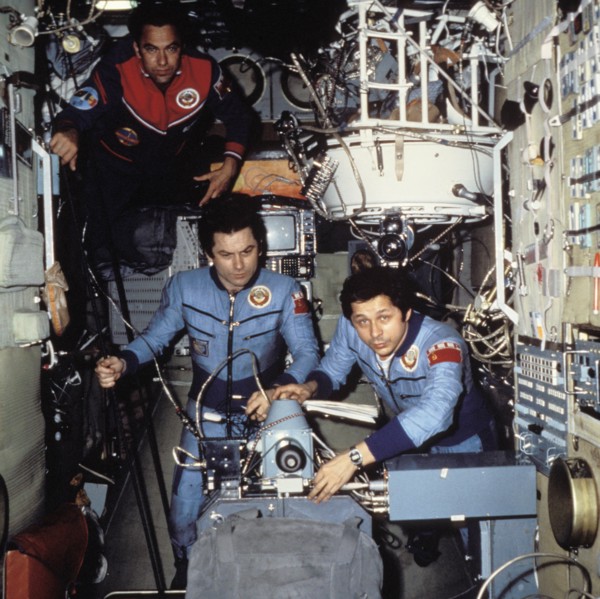 Soviet cosmonauts leonid popov, vladimir kovalyonok, and viktor savinykh aboard the salyut 6 space station, 1981, soyuz t-4 and soyuz 40 missions.