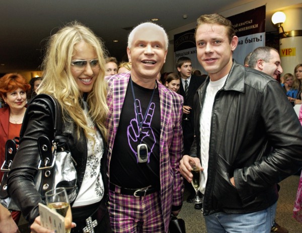 Kseniya sobchak, boris moiseyev and pavel bure (l-r) seen at the 8th silver galoshe award presentation ceremony, this prize for the most dubious achievement in showbusiness was established by the silv...