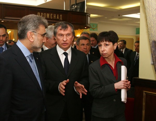 Kazan, russia, march 4, 2011, turkish energy minister taner yildiz (l), and russian vice-prime minister igor sechin (c) at the 11th meeting of the russian-turkish interstate commission for trade and e...