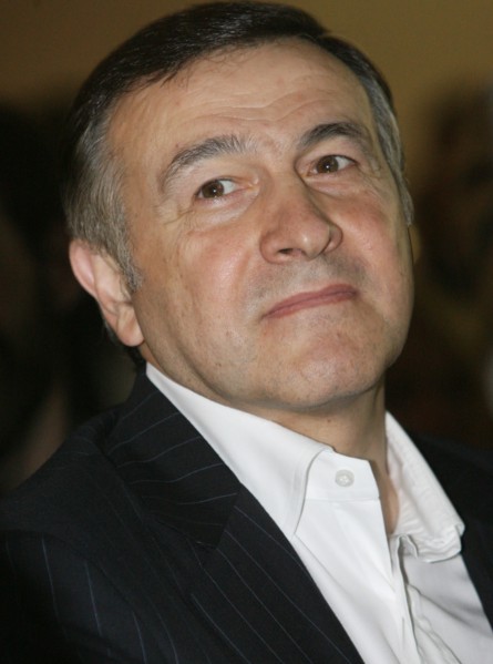 Moscow, russia, june 7, 2006, crocus group president aras agalarov attends the exhibition of luxury 'luxury world 2006' (vsya roskosh mira) held at the 'crocus expo' international exhibition center.