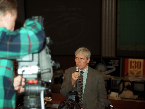 Moscow, september 24, 1997, last night mir cosmonauts anatoly solovyov and pavel vinogradov and nasa astronaut michael foale managed to resolve practically all problems connected with monday's breakdo...