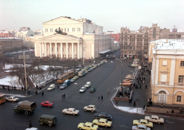 Bolshoi theater, moscow, ussr, january 1988,    a00025ec  bolshoi theatre,  01,08,1986  .
