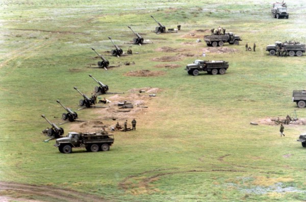 Chechnya, russia, 10/19/99, an artillery battery at a new fire position in chechnya's shelkovskaya district, on the eve of the second stage of the anti-terrorism operation in the northern caucasus, th...