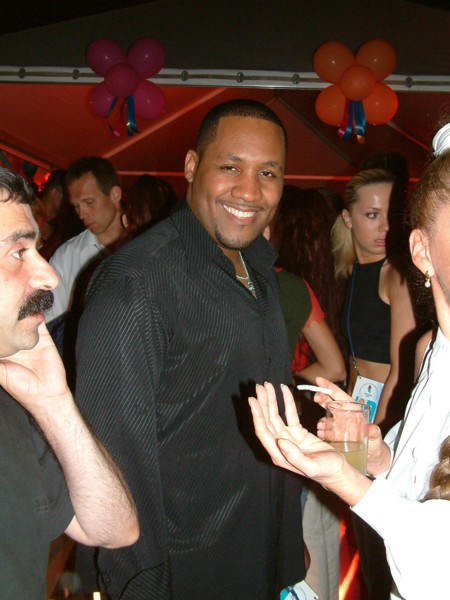 Singer eddi batler from israel in nightclub of urmala.