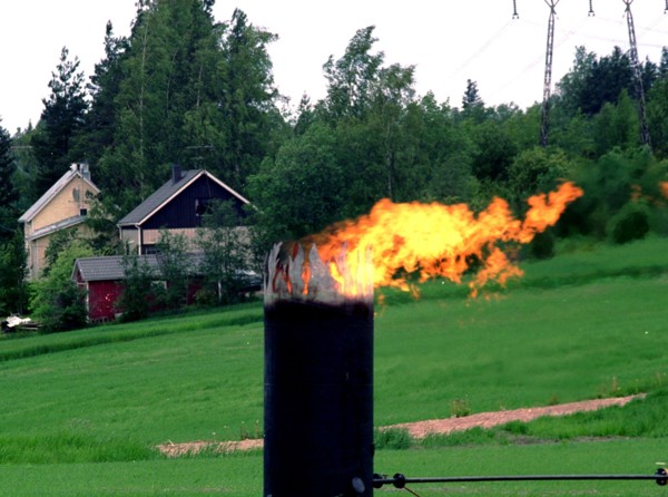 Gazprom has finished more than three-year construction of the second thread of a gas main ' russia - finland ', leningrad region, russia, june,2000, 162-kilometer 'pipe' has connected saint petersburg...