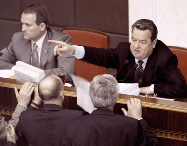 Meeting in Kiev at which ukraine's parliament voted no confidence in the government