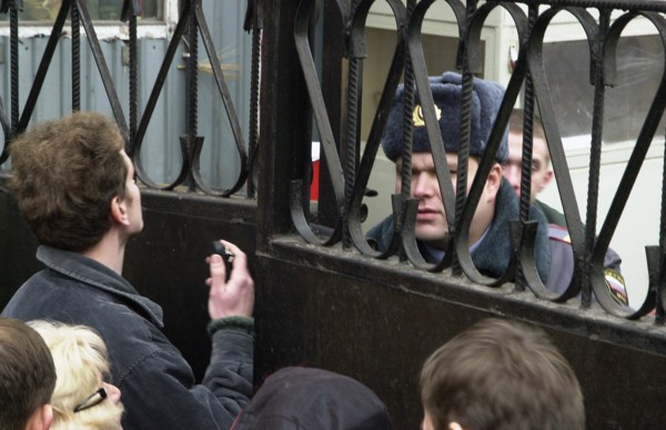 Moscow, russia, october 28 2002: relatives of the freed hostages awaiting their discharge from the moscow's hospital n13, on monday.