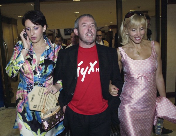 (l-r) pop-singers alika smekhova, andrei makarevich amd alyona sviridova performed at the party to mark the 9th anniversary of radio station 'silver rain' moscow, russia, august 6, 2004.