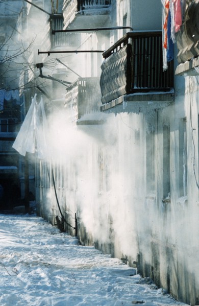Maritime terr, / russia / 1/01 the fuel shortage continues, leaking water heat supply system of an apartment complex.