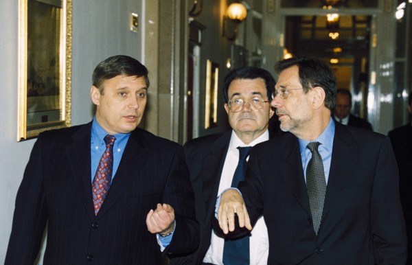 Russian prime minister mikhail kasyanov (left) with romano prodi, president of the european commission, and javier solana, general secretary of the council of the european union, may 2001, moscow, rus...