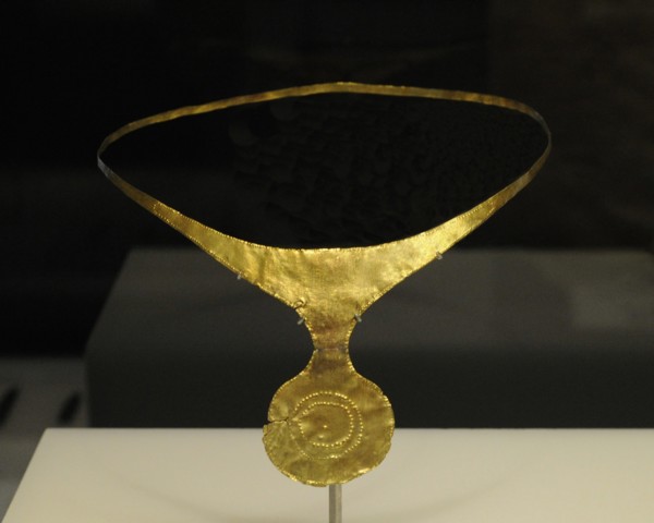 Diadem of Caravaca, Gold