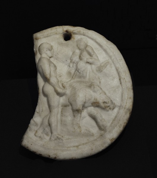 Oscillum with a relief depicting the hero Meleager hunting the Calydonian boar