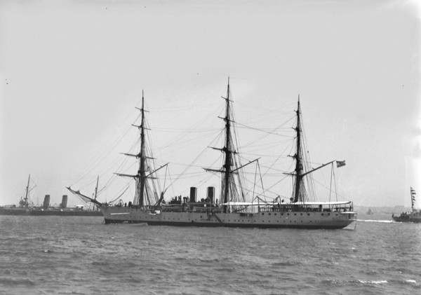 Negative circa 1900