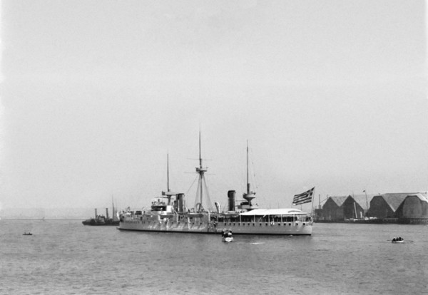 Negative circa 1900