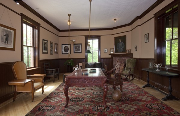 Booker T. Washington home interior, Oaks