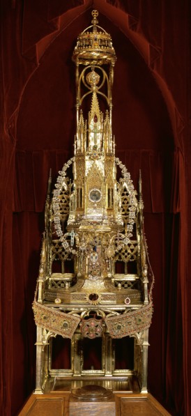 Silver and gold. Treasure.