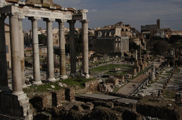 Temple of Saturn. Front porch.