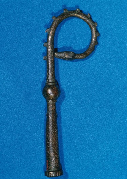 Crosier of Bishop of Barcelona, Arnau de Gurb. Limoges. Before 1284. Barcelona. Spain.