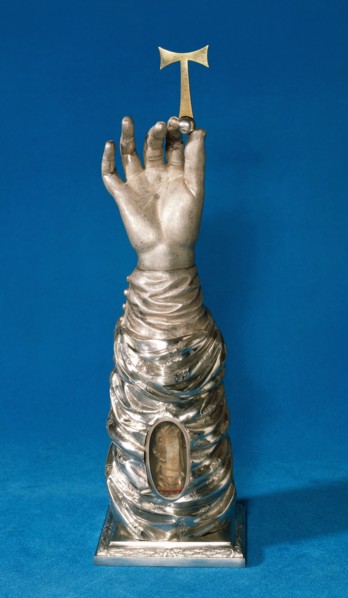 Reliquary arm of St. Tecla. 18th c. Silver. By Francesc Pinto. Cathedral Treasury. Tarragona.  Spain.