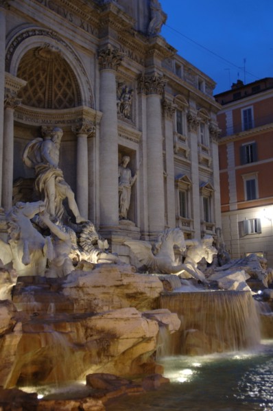 Trevi Fountain.