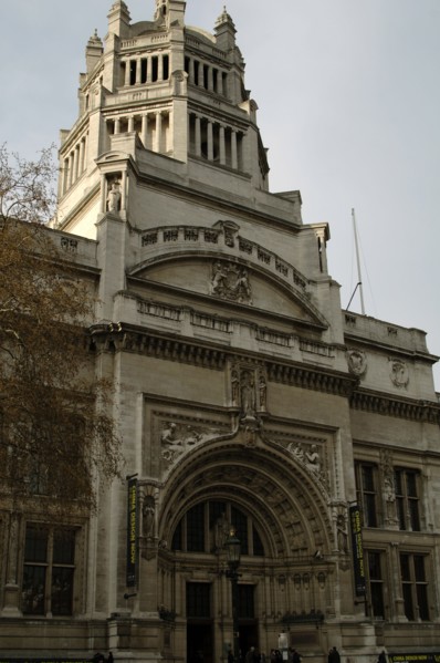 Victoria and Albert Museum.