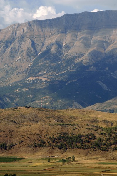 Lunxheria mountains.